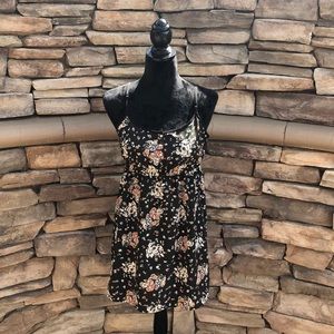 NWOT Urban Outfitters Kimchi Blue Sz M Dre…